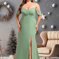 Savanah Trumpet/Mermaid Off the Shoulder V-Neck Floor-Length Chiffon Bridesmaid Dress DEP0025810