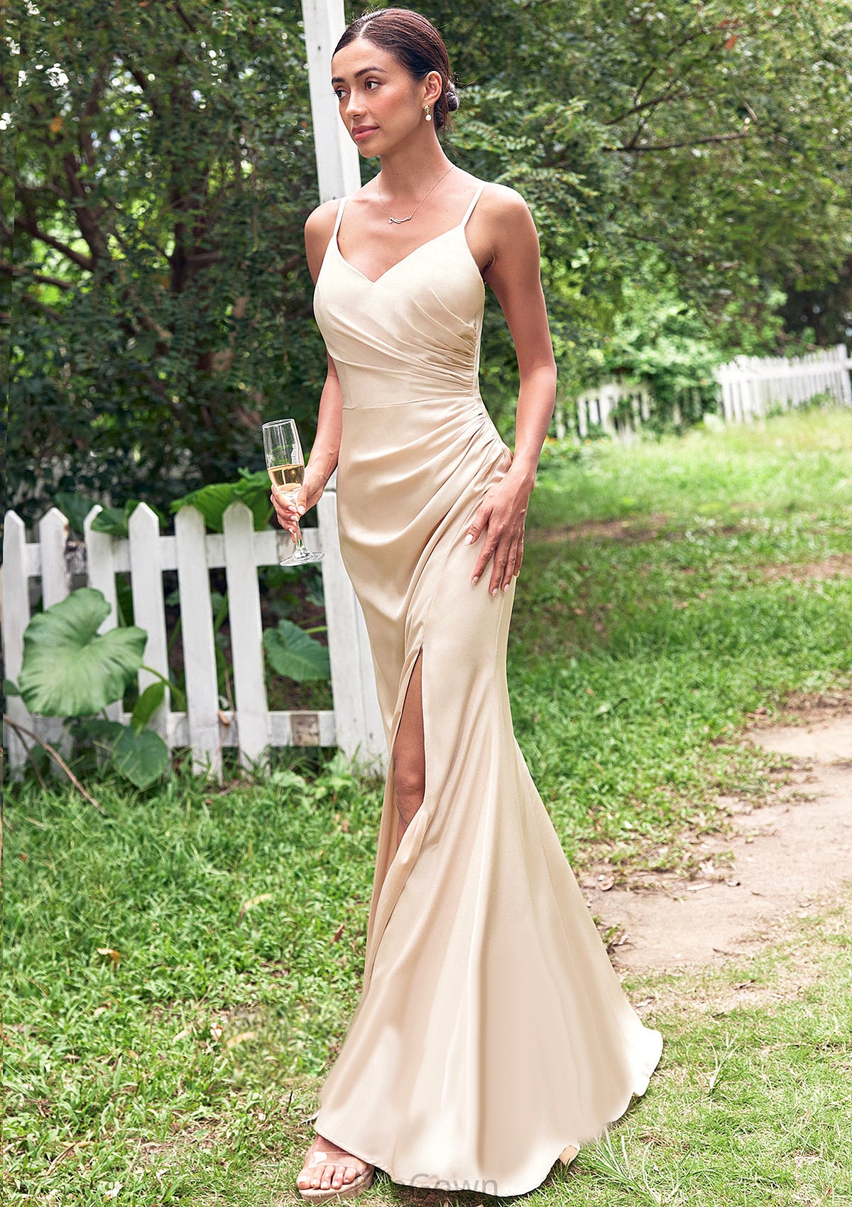 Sheath/Column V Neck Sleeveless Floor-Length Stretch Satin Bridesmaid Dresses with Pleated Split Janet DEP0025222