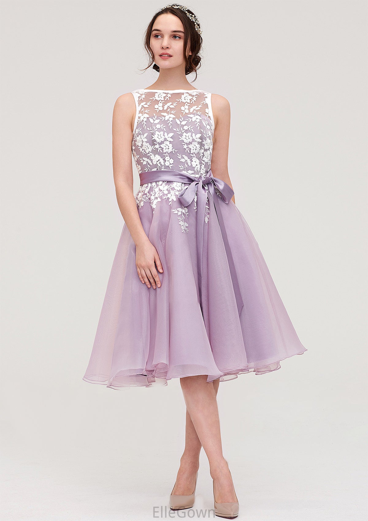 Bateau Sleeveless Organza Knee-Length A-line/Princess Bridesmaid Dresses With Sashes Lace Adeline DEP0025358