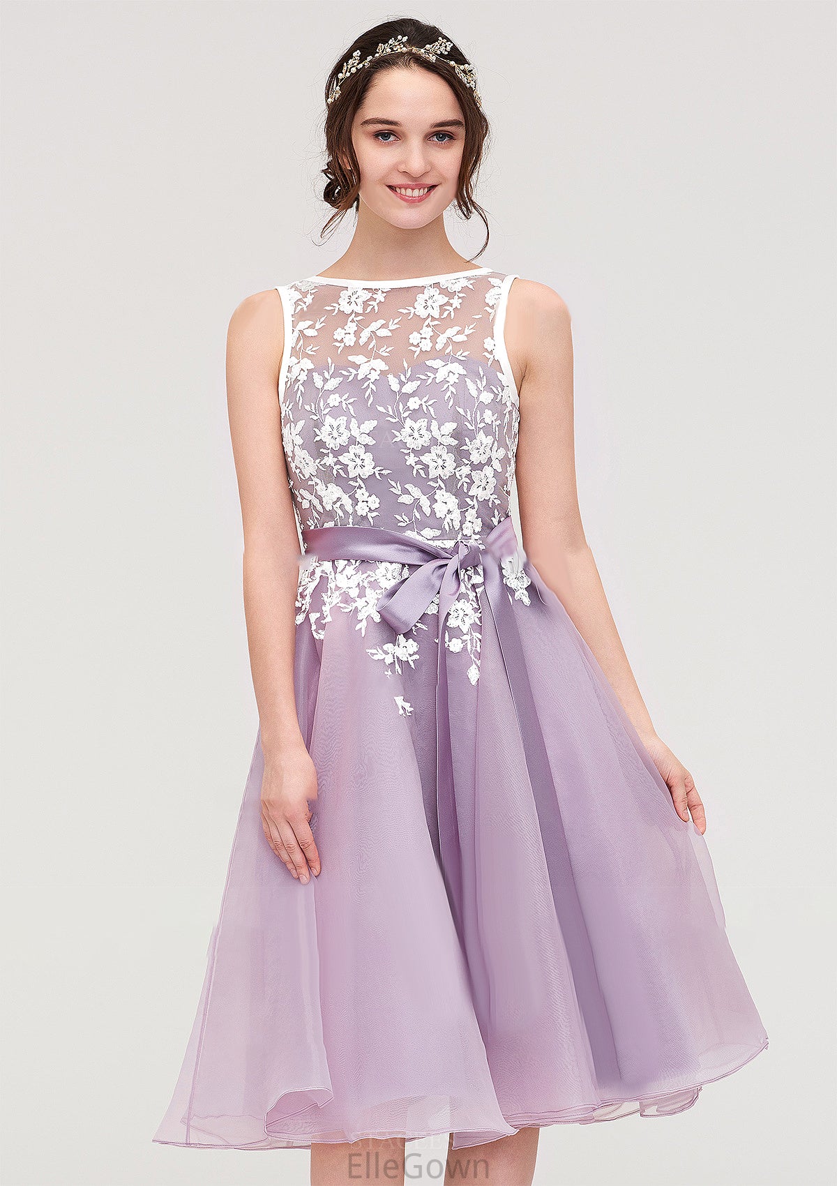 Bateau Sleeveless Organza Knee-Length A-line/Princess Bridesmaid Dresses With Sashes Lace Adeline DEP0025358