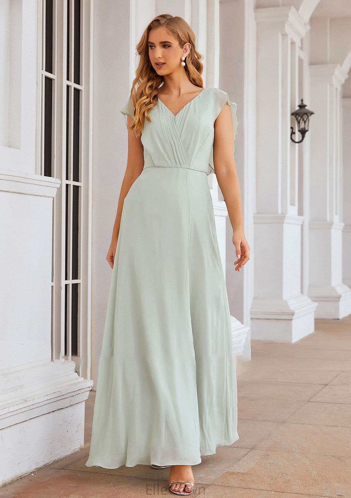 A-line V Neck Sleeveless Long/Floor-Length Chiffon Bridesmaid Dresses With Pleated Split Avery DEP0025372