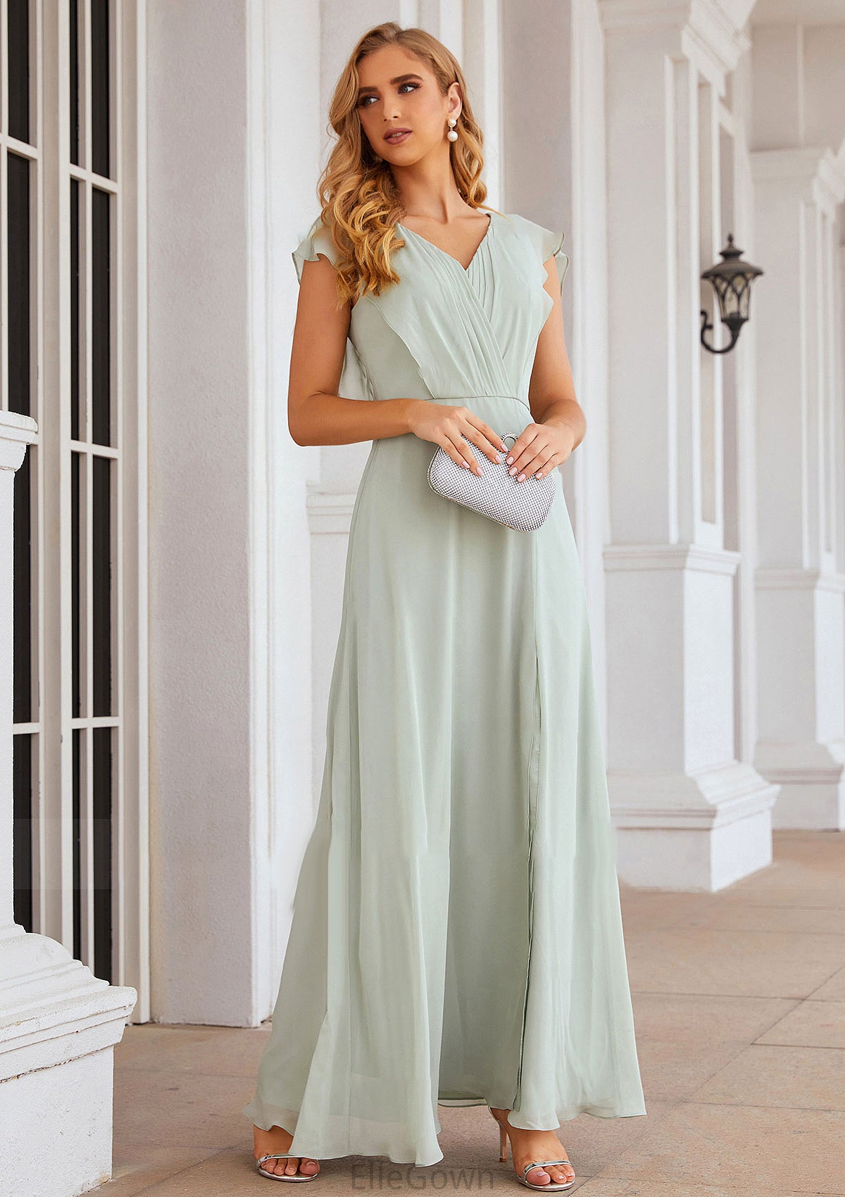 A-line V Neck Sleeveless Long/Floor-Length Chiffon Bridesmaid Dresses With Pleated Split Avery DEP0025372