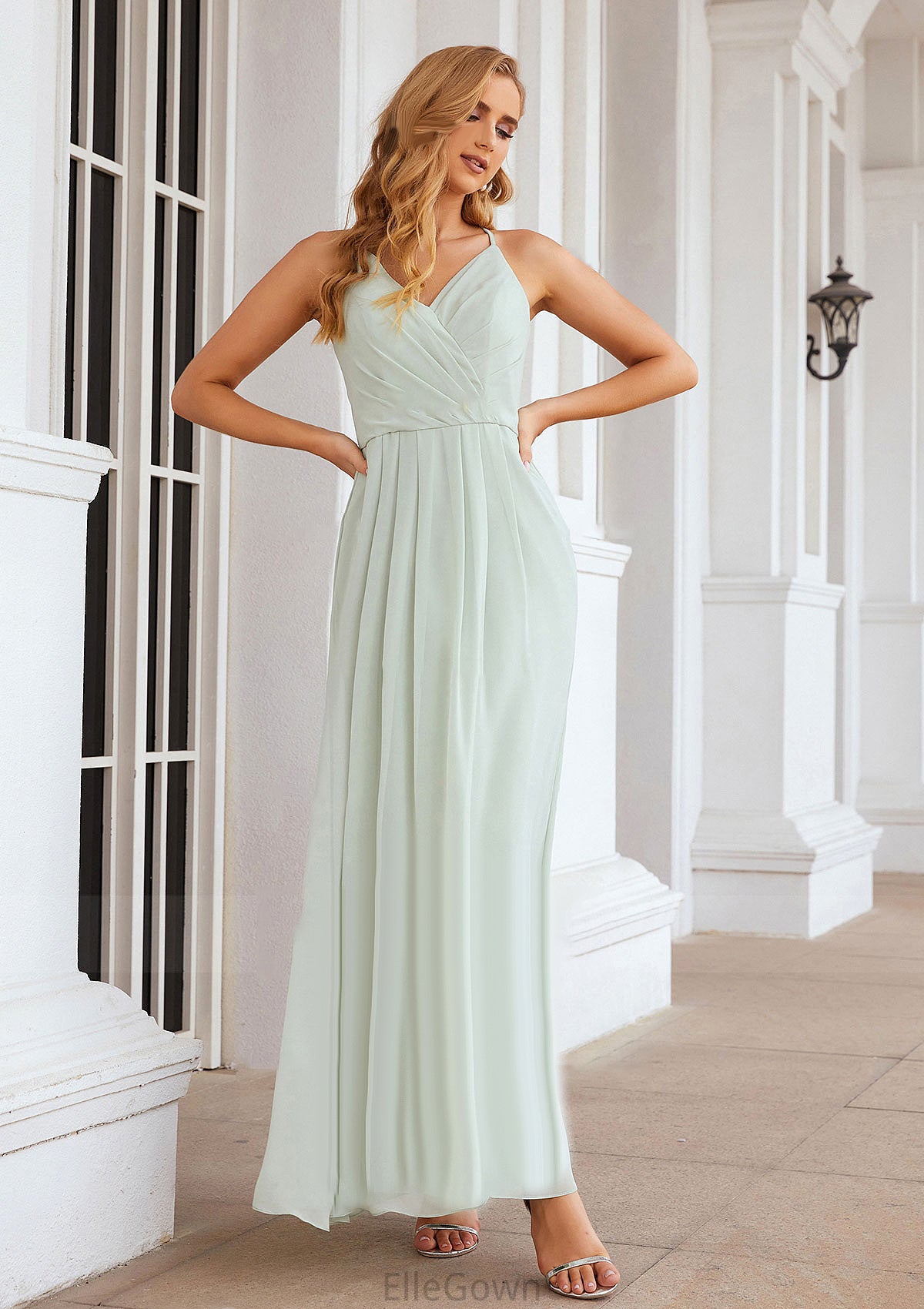 A-line V Neck Sleeveless Chiffon Long/Floor-Length Bridesmaid Dresses With Pleated Haven DEP0025385