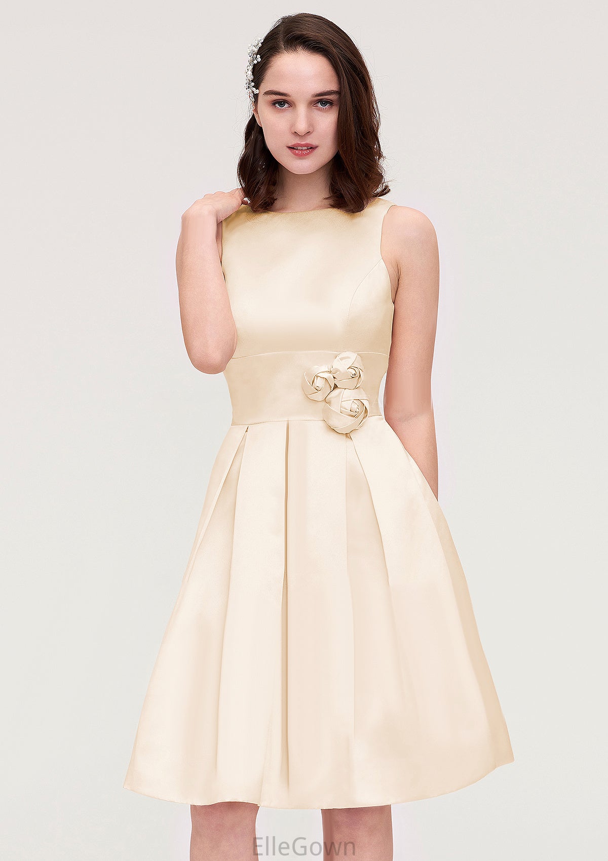 Sleeveless Bateau Knee-Length Satin A-line/Princess Bridesmaid Dresses With Pleated Flowers Sanaa DEP0025425