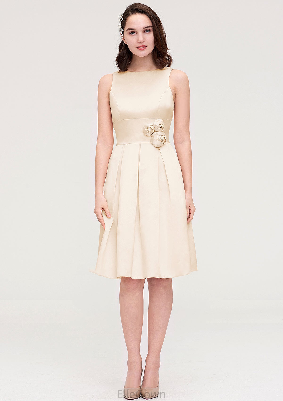 Sleeveless Bateau Knee-Length Satin A-line/Princess Bridesmaid Dresses With Pleated Flowers Sanaa DEP0025425