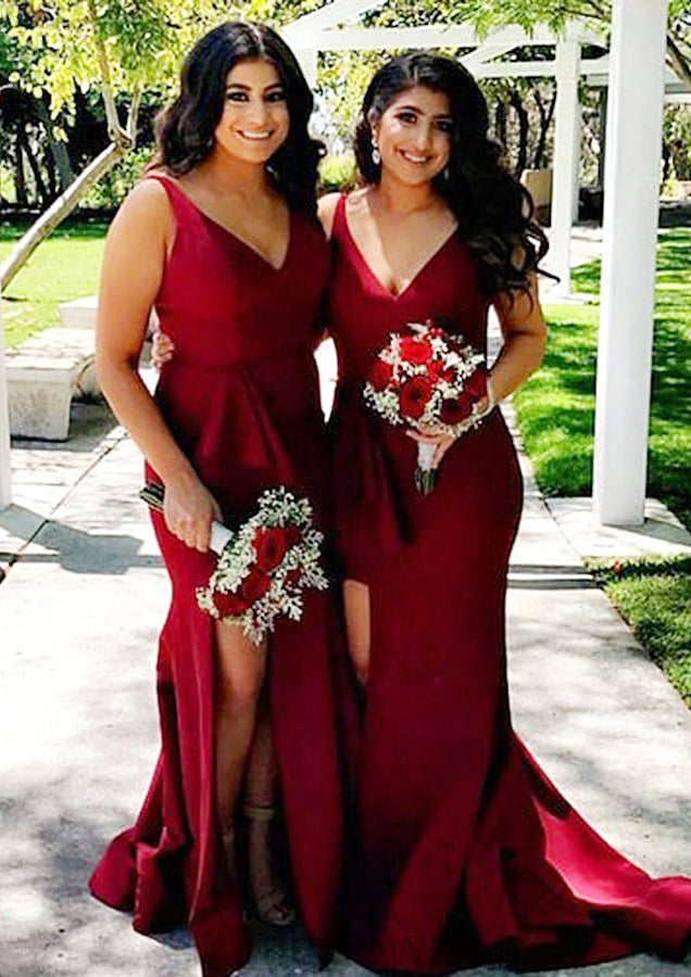 Sleeveless V Neck Court Train Sheath/Column Elastic Satin Bridesmaid Dresseses With Split Leanna DEP0025567