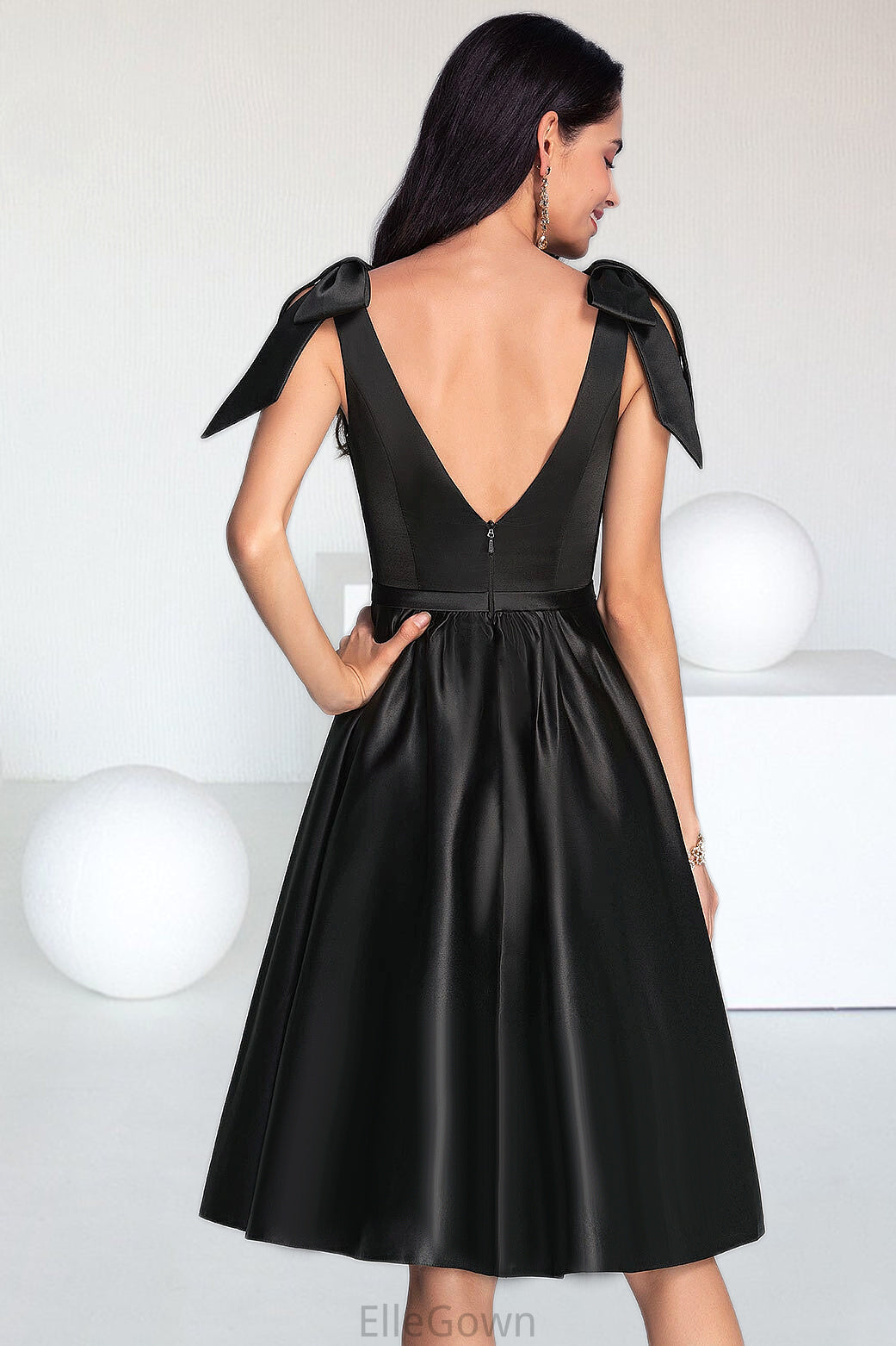 Dana A-line Square Knee-Length Satin Homecoming Dress With Bow DEP0020556