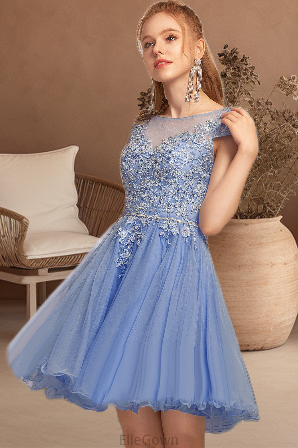 Yamilet A-line Scoop Short/Mini Tulle Homecoming Dress With Beading Appliques Lace DEP0020547