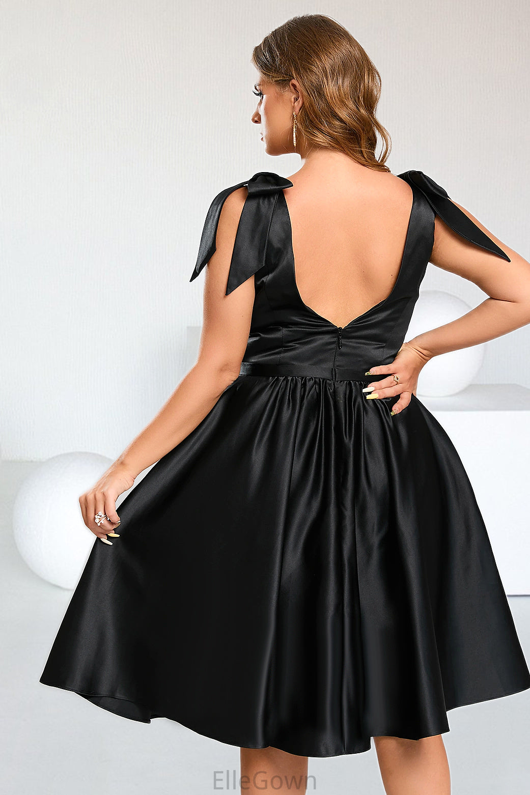 Dana A-line Square Knee-Length Satin Homecoming Dress With Bow DEP0020556