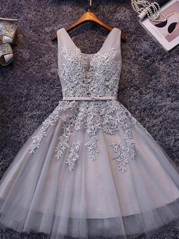 Tulle Sash/Ribbon/Belt Molly Homecoming Dresses Lace Applique Beading V Neck Up Sleeveless