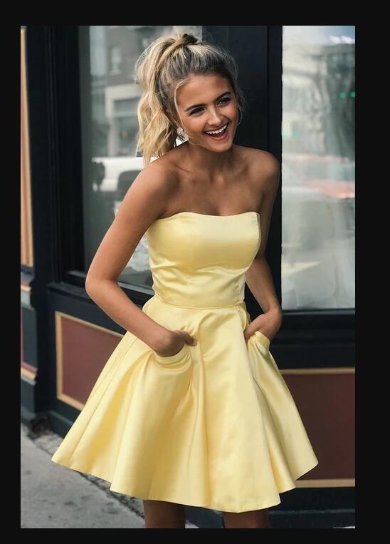 Strapless Mina Homecoming Dresses Satin A Line Sweetheart Light Yellow Pockets Pleated Short