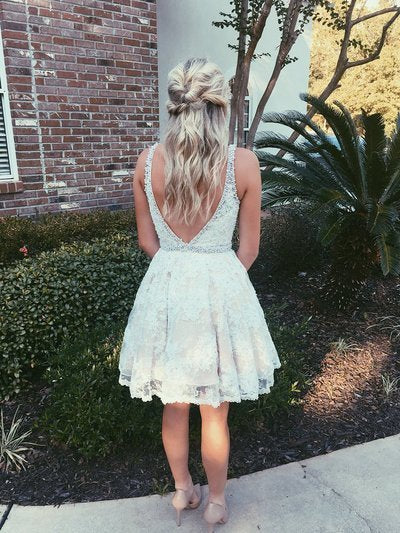 Sleeveless Deep Makenna Homecoming Dresses Lace A Line V Neck Backless Pleated Sheer