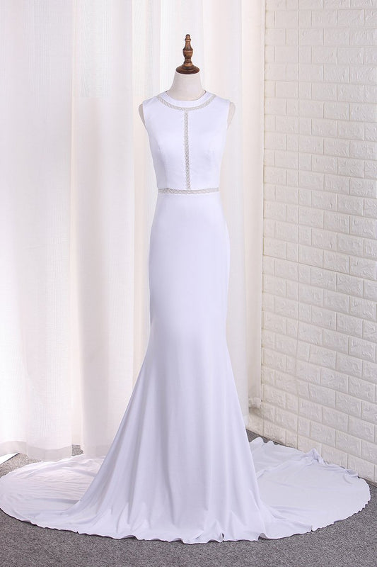 2024 New Arrival Mermaid Scoop Wedding Dresses With Beads Sweep Train