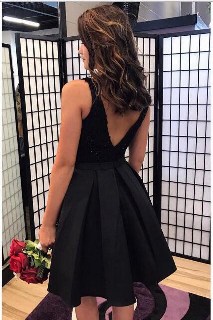 A-Line Homecoming Dresses Lace Natalia V-Neck Black 2024 With