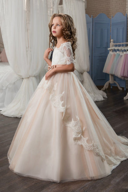 2024 Tulle Bateau Flower Girl Dresses Short Sleeves With Applique And Sash