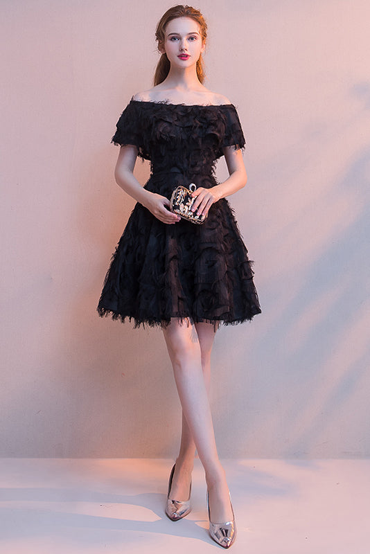 Elegant Black Off The Shoulder Short Homecoming Dresses