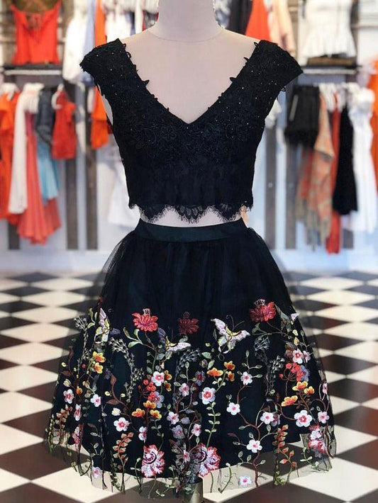 V Neck Lace Homecoming Dresses Jess Two Pieces Dresses Short Black With Floral CD1881