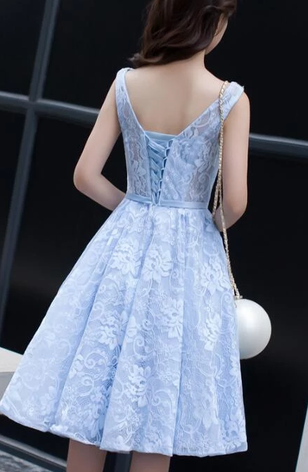 Gillian Lace Homecoming Dresses Light Blue Knee Length Round Neckline Party Dress Charming Blue CD2246