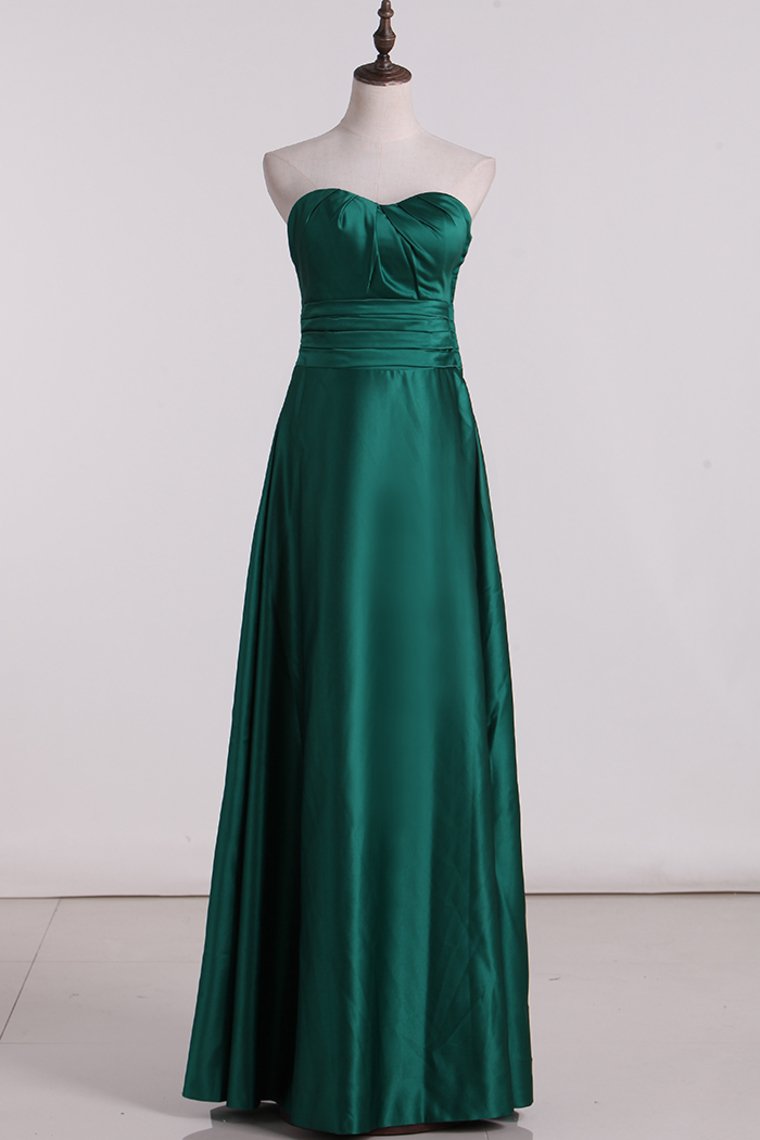 Beautiful Scalloped Neckline Bright Bridesmaid Dress Floor Length