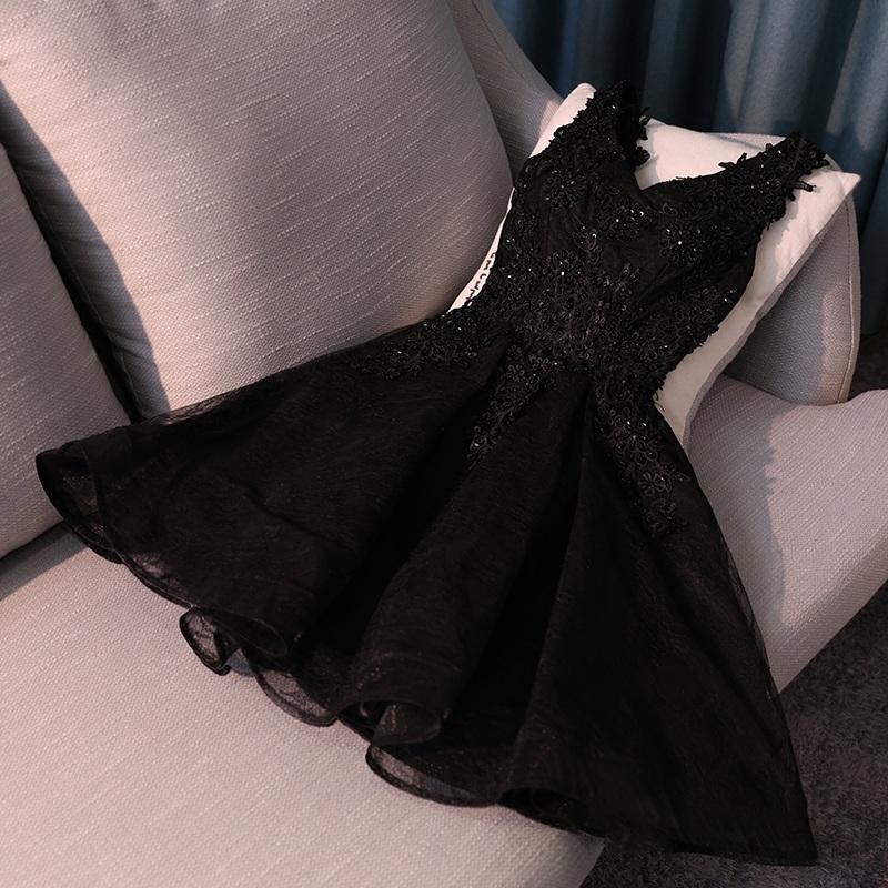 Black V Neck Cute A-Line Appliques Sleeveless Tulle Lace Beading Short Homecoming Dress JS189