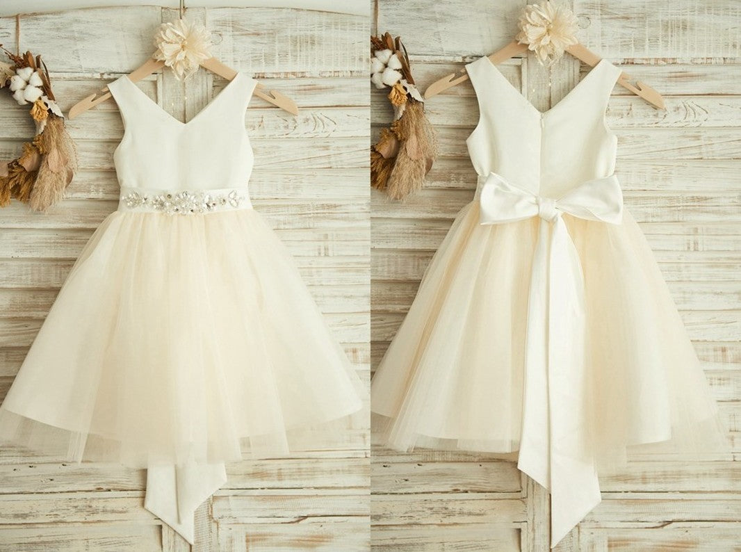 A-Line/Princess Knee-Length V-neck Bowknot Sleeveless Tulle Flower Girl Dresses DEP0007804