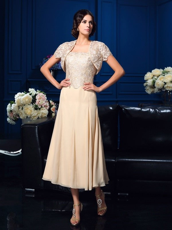 A-Line/Princess Square Applique Sleeveless Short Chiffon Mother of the Bride Dresses DEP0007279