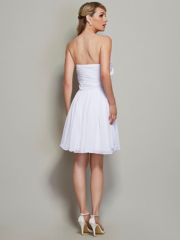 A-Line/Princess Strapless Sleeveless Pleats Applique Short Chiffon Bridesmaid Dresses DEP0005739