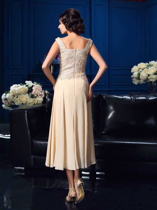 A-Line/Princess Square Applique Sleeveless Short Chiffon Mother of the Bride Dresses DEP0007279