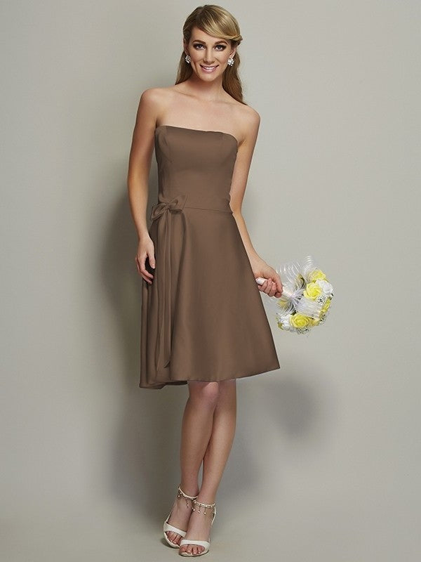 A-Line/Princess Strapless Sleeveless Bowknot Short Satin Bridesmaid Dresses DEP0005863