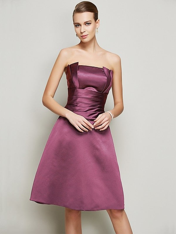 A-Line/Princess Strapless Sleeveless Pleats Short Satin Bridesmaid Dresses DEP0005265