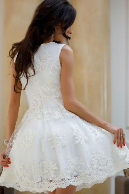 A-Line V-Neck White Tulle Short Prom Dresses Cute Lace Appliques Homecoming Dress JS719